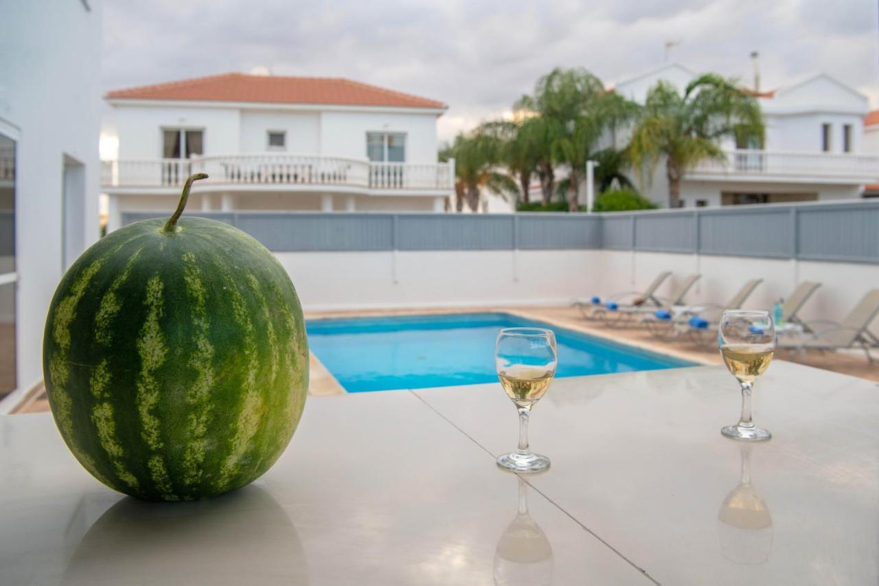 Villa Ruby Nissi Beach Ayia Napa Exterior photo